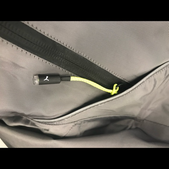 SOLD ❌ on Mercari PUMA x HELLY HANSEN Tech STORMCELL Jacket 598277-01 L $450 - Picture 9 of 14